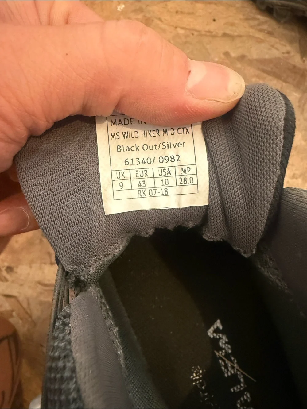 Men's Black Tactical Mid-Height Outdoor Boots